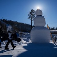 День снеговика в парке «Зеленая Поляна» 2022 фотографии