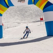 Соревнования по горнолыжному спорту 2018 фотографии