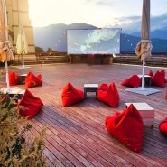 Кинотеатр в горах на курорте «Красная Поляна» фотографии