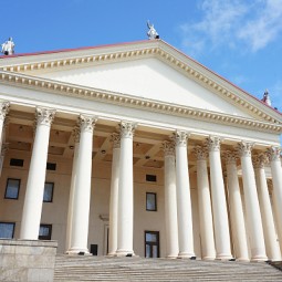 Выставка «Театральные фантазии природы»