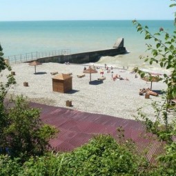 Пляж «Ласточка»