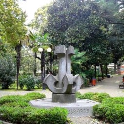 Поцелуевский сквер