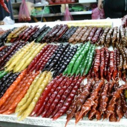 Адлерский рынок