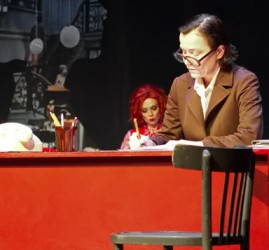 Спектакль «Служебный роман»