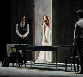 Спектакль «Острые предметы»