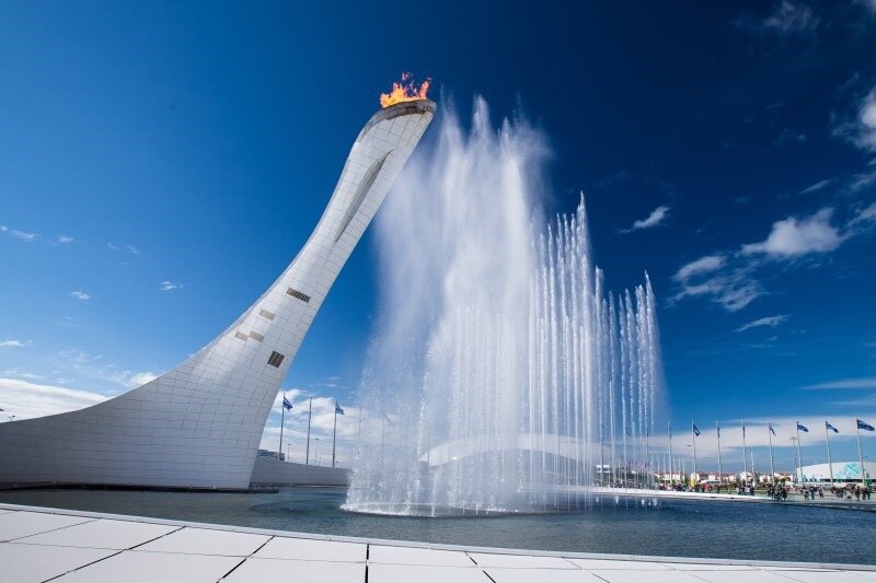Поющие фонтаны в Олимпийском парке
