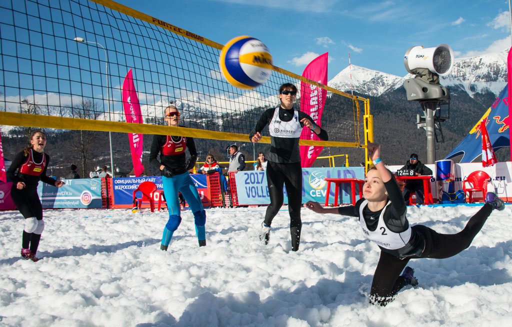 Чемпионат по волейболу на снегу 2020
