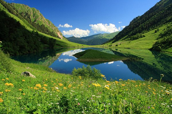 Фотовыставка «Красоты природы Западного Кавказа»